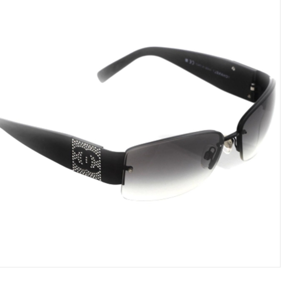CHANEL Sunglasses-  Vintage Crystals CC logo - Picture 9 of 9